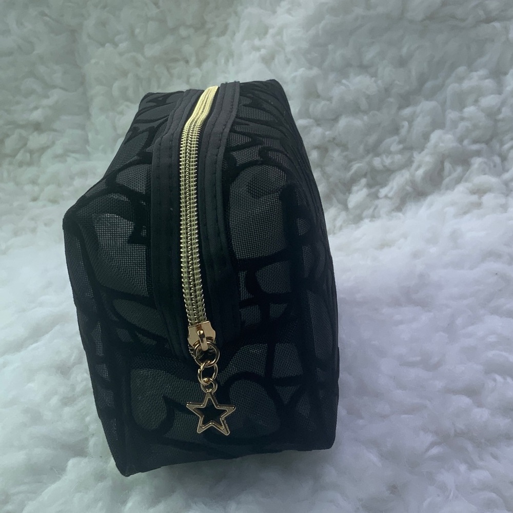 Black Heart Pattern Cosmetic Pouch with Gold Zip (NWOT) - Picture 2 of 5